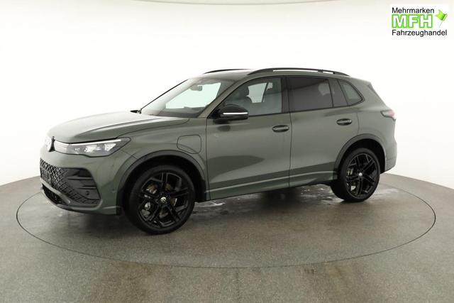 Volkswagen Tiguan 1.5 TSI eHybrid 200 kW R-Line Black, Pano, IQ.Light, 20-Zoll, AHK, AreaView, Leder Varenna 