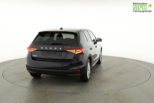 Skoda Fabia Selection 1.0 TSI DSG Selection, LED, Kamera, Side, ACC, Winter, Ladeboden, sofort 