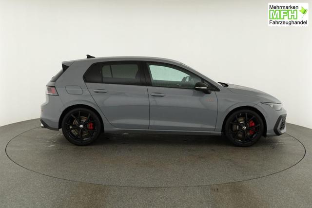 Volkswagen Golf 2.0 TSI 195 kW GTI VIII DSG Black Style, Pano, Navi, Side, Matrix, AreaView, Winter, 19-Zoll 