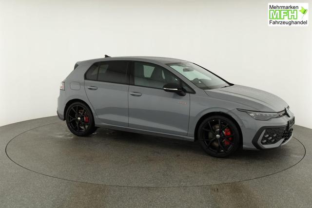 Volkswagen Golf 2.0 TSI 195 kW GTI VIII DSG Black Style, Pano, Navi, Side, Matrix, AreaView, Winter, 19-Zoll 