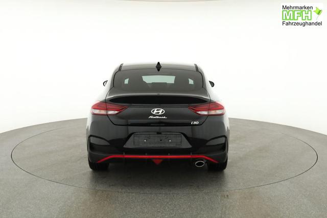 Hyundai i30 N Line 1.5 T-GDI DCT Fastback N-LINE, Navi, 18-Zoll, Kamera, LED, Winter 