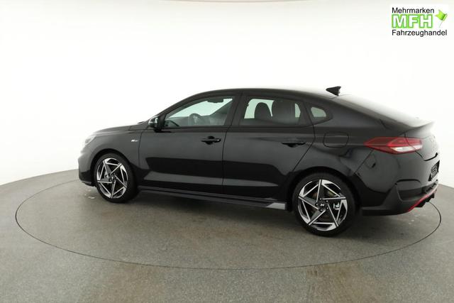 Hyundai i30 N Line 1.5 T-GDI DCT Fastback N-LINE, Navi, 18-Zoll, Kamera, LED, Winter 