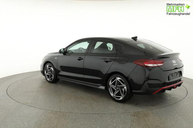 Hyundai i30 N Line 1.5 T-GDI DCT Fastback N-LINE, Navi, 18-Zoll, Kamera, LED, Winter 