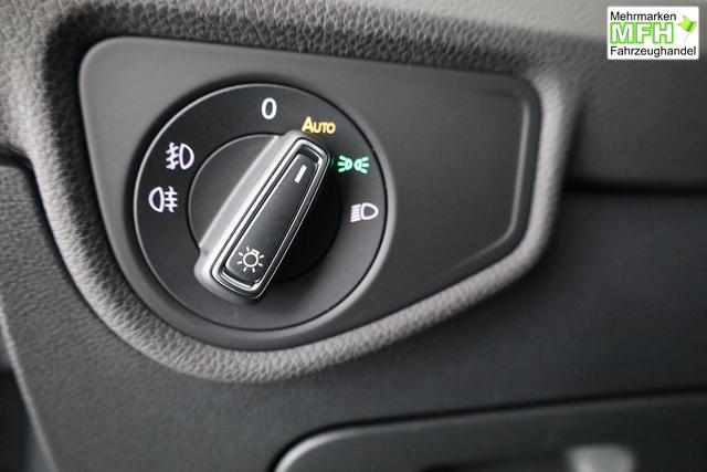 Volkswagen Touran Comfortline BMT/Start-Stopp 1.5 TSI Comfortline, AHK, Navi, Kamera, Side, 1. Hand 