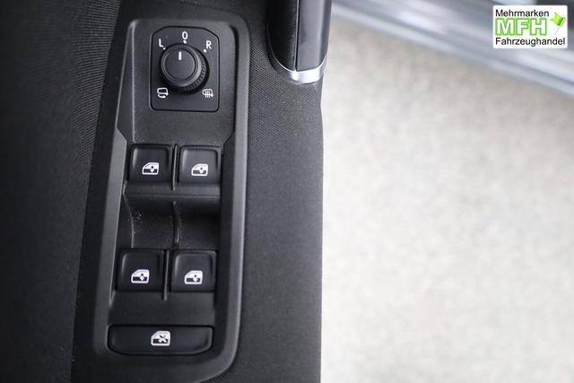 Volkswagen Touran Comfortline BMT/Start-Stopp 1.5 TSI Comfortline, AHK, Navi, Kamera, Side, 1. Hand 
