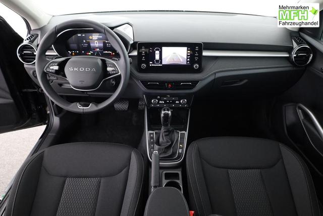 Skoda Fabia Selection 1.0 TSI DSG Selection, KESSY, Kamera, 15-Zoll schwarz, Winter, Ladeboden 