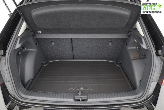 Skoda Fabia Selection 1.0 TSI DSG Selection, KESSY, Kamera, 15-Zoll schwarz, Winter, Ladeboden 