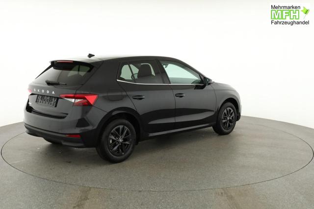 Skoda Fabia Selection 1.0 TSI DSG Selection, KESSY, Kamera, 15-Zoll schwarz, Winter, Ladeboden 