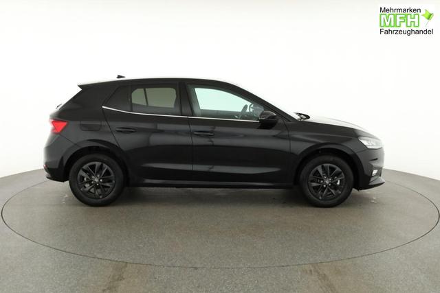 Skoda Fabia Selection 1.0 TSI DSG Selection, KESSY, Kamera, 15-Zoll schwarz, Winter, Ladeboden 