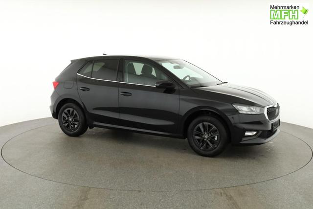 Skoda Fabia Selection 1.0 TSI DSG Selection, KESSY, Kamera, 15-Zoll schwarz, Winter, Ladeboden 
