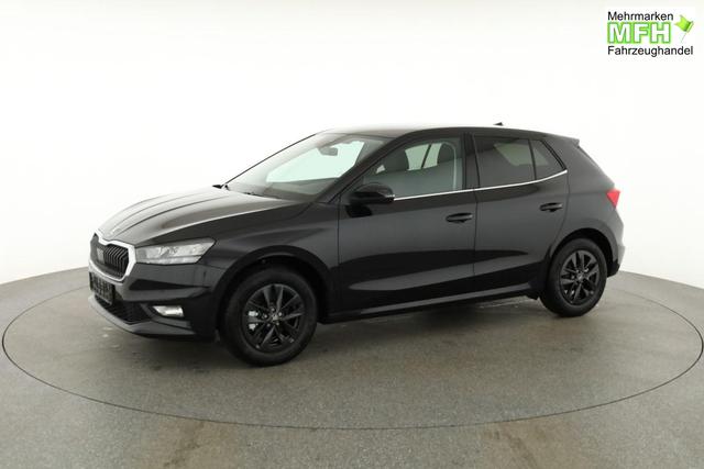 Skoda Fabia Selection 1.0 TSI DSG Selection, KESSY, Kamera, 15-Zoll schwarz, Winter, Ladeboden 