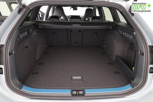 Volkswagen Passat Variant 2.0 TDI 142 kW 4Motion R-Line DSG 4M Black, AHK, IQ.Light, HUD, 19-Zoll, AreaView, Navi, Side 