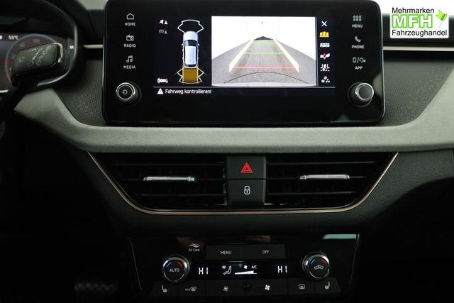 Skoda Kamiq Selection 1.0 TSI DSG 130 Jahre, LED, Side, ACC, Kamera, el. Klappe, Winter, 17-Zoll 