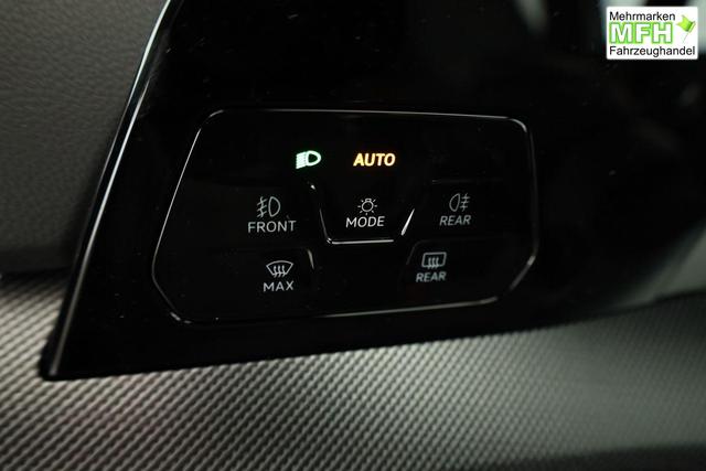 Volkswagen Golf 2.0 TSI 195 kW GTI VIII DSG, Navi, Side, Matrix, Kamera, Winter, 19-Zoll 