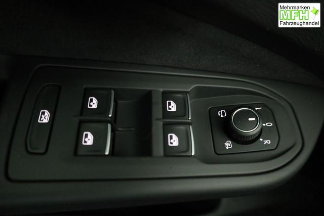 Volkswagen Golf 1.5 TSI 110 kW R-Line VIII Variant R-LINE, AHK, easyOpen, Kamera, LED-Plus, 3-J Garantie 