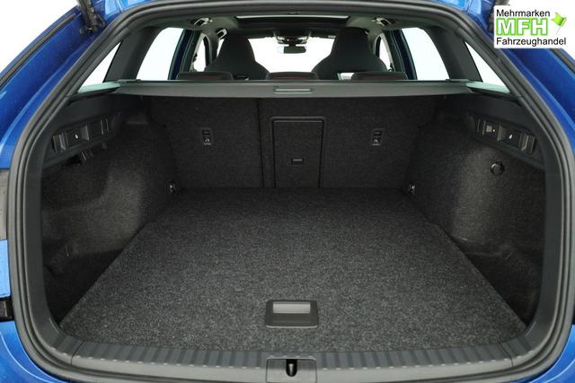 Skoda Octavia Combi 2.0 TSI 195 kW RS DSG, Pano, AHK, Navi, Matrix, Side, Winter, 5 J.-Garantie 