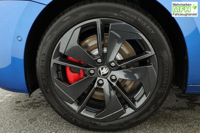 Skoda Octavia Combi 2.0 TSI 195 kW RS DSG, AHK, Navi, Matrix, Canton, Side, Winter, 5 J.-Garantie 