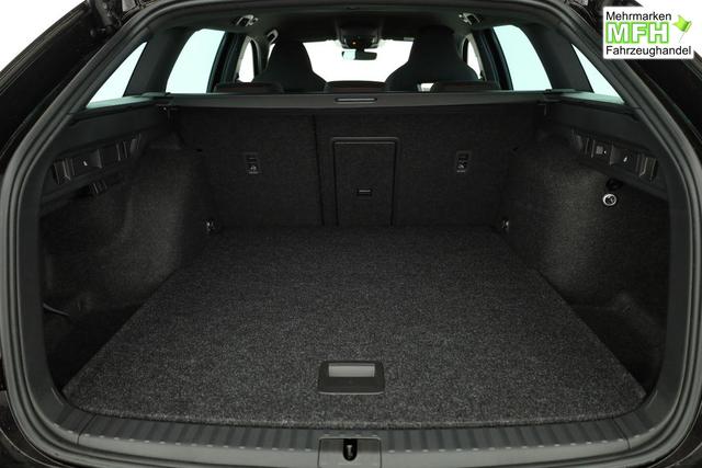Skoda Octavia Combi 2.0 TSI 195 kW RS DSG, Standheizung, AHK, Navi, Matrix, Side, Winter, 5 J.-Garantie 