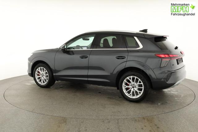 Audi Q3 TFSI quattro 150 kW quattro, AHK, Navi, AreaView, Side, Sound, Winter, 18-Zoll 