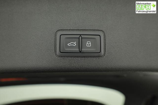 Audi Q3 TFSI quattro 150 kW quattro, AHK, Navi, AreaView, Side, Sound, Winter, 18-Zoll 