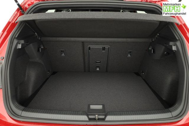 Volkswagen Golf 2.0 TSI 195 kW GTI VIII DSG, Navi, Side, IQ.Light, Kamera, Winter 