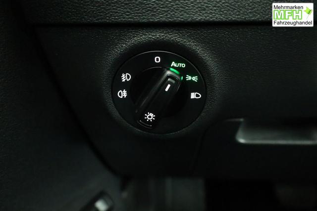 Skoda Karoq Selection 2.0 TDI DSG 4x4 Selection, AHK, Navi, LED, Kamera, Winter, el. Klappe, 4 J.-Garantie 