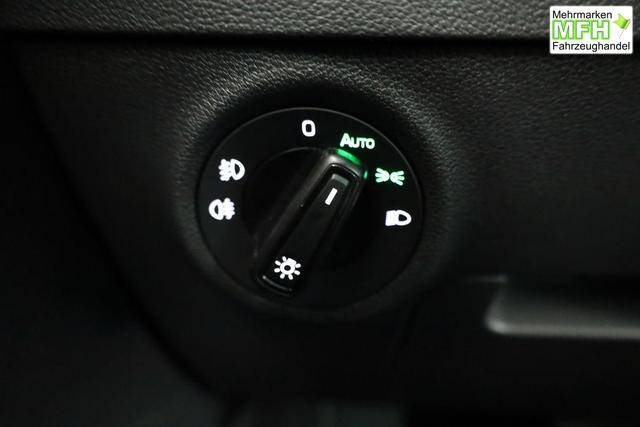 Skoda Karoq Selection 1.5 TSI DSG Selection, AHK, Navi, LED, Kamera, Winter, el. Klappe, Ladeboden, 4 J.-Garantie 