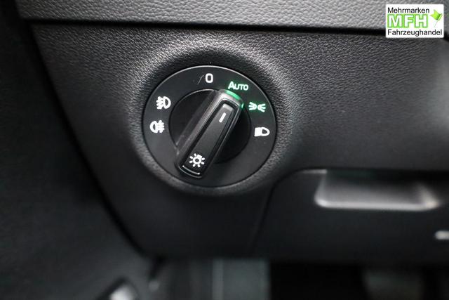 Skoda Karoq Selection 1.5 TSI DSG Selection, AHK, LED, Kamera, Winter, el. Klappe, Ladeboden, 4 J.-Garantie 