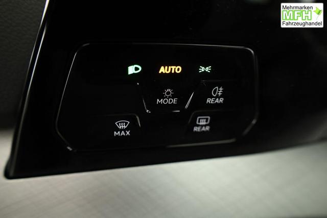 Volkswagen Golf 1.5 TSI 110 kW Life VIII Variant Life, AHK, easyOpen, Kamera, Winter, 3-J Garantie 