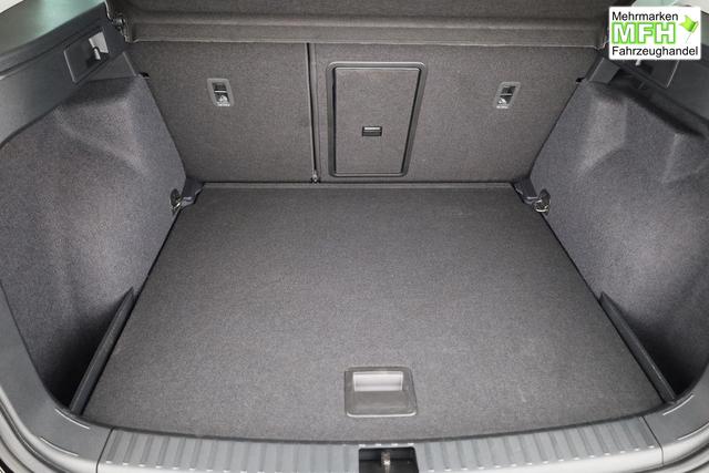 Seat Ateca Style 1.5 TSI DSG Style, AHK, Kamera, FullLink, Parklenk 