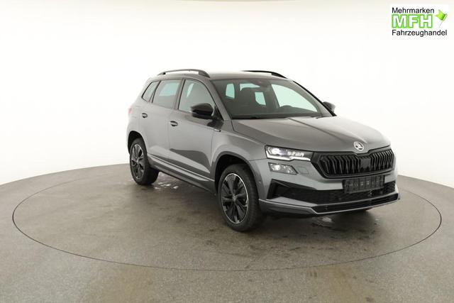 Skoda Karoq Sportline 1.5 TSI DSG Sportline, AHK, Navi, CANTON, Matrix, AreaView, Side, Kamera, el. Klappe, FS-beheizbar 