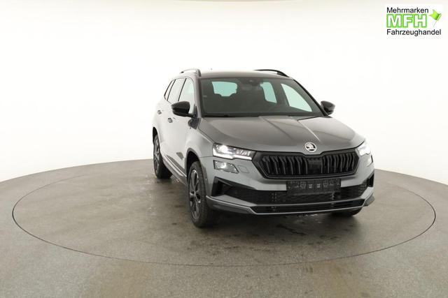 Skoda Karoq Sportline 1.5 TSI DSG Sportline, AHK, Navi, CANTON, Matrix, AreaView, Side, Kamera, el. Klappe, FS-beheizbar 