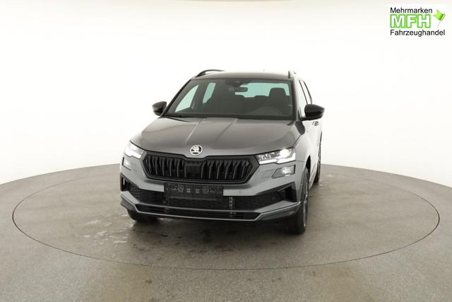 Skoda Karoq Sportline 1.5 TSI DSG Sportline, AHK, Navi, CANTON, Matrix, AreaView, Side, Kamera, el. Klappe, FS-beheizbar 