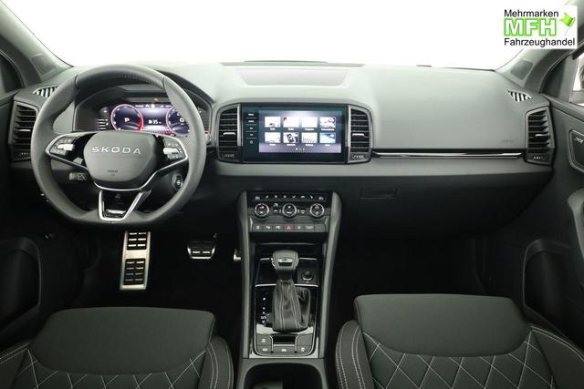 Skoda Karoq Sportline 1.5 TSI DSG Sportline, Pano, AHK, Navi, CANTON, Matrix, AreaView, Side, FS-beheizbar, 19-Zoll 