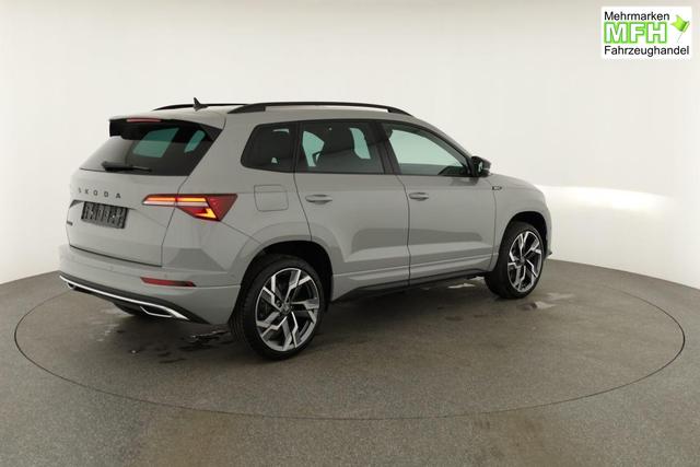 Skoda Karoq Sportline 1.5 TSI DSG Sportline, Pano, AHK, Navi, CANTON, Matrix, AreaView, Side, FS-beheizbar, 19-Zoll 