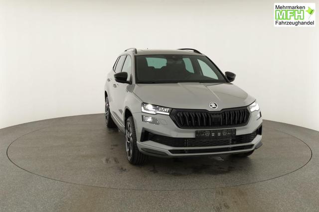 Skoda Karoq Sportline 1.5 TSI DSG Sportline, Pano, AHK, Navi, CANTON, Matrix, AreaView, Side, FS-beheizbar, 19-Zoll 