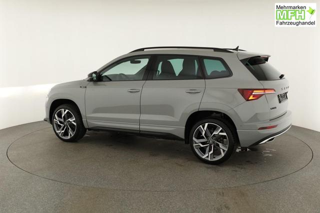 Skoda Karoq Sportline 1.5 TSI DSG Sportline, Pano, AHK, Navi, CANTON, Matrix, AreaView, Side, FS-beheizbar, 19-Zoll 