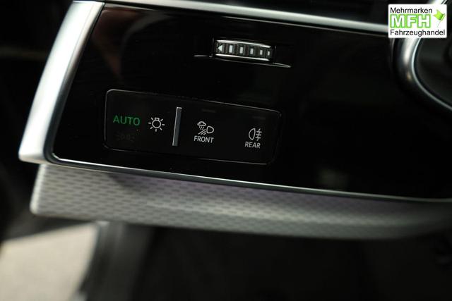 Audi Q8 50 TDI quattro qu S-LINE, Standheizung, HuD, Luft, Pano, B&O, 23-Zoll, AHK, Leder, AreaView, Optik schwarz 