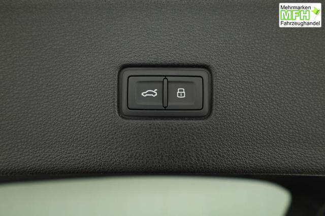 Audi Q8 50 TDI quattro qu S-LINE, Standheizung, HuD, Luft, Pano, B&O, 23-Zoll, AHK, Leder, AreaView, Optik schwarz 