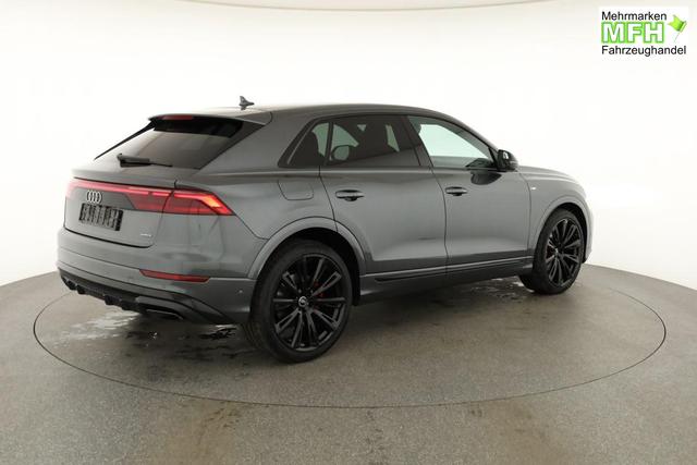 Audi Q8 50 TDI quattro qu S-LINE, Standheizung, HuD, Luft, Pano, B&O, 23-Zoll, AHK, Leder, AreaView, Optik schwarz 