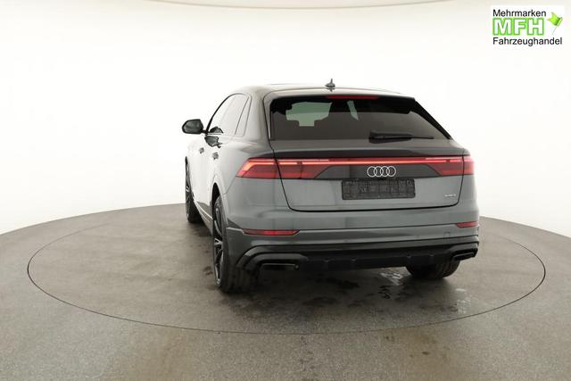 Audi Q8 50 TDI quattro qu S-LINE, Standheizung, HuD, Luft, Pano, B&O, 23-Zoll, AHK, Leder, AreaView, Optik schwarz 