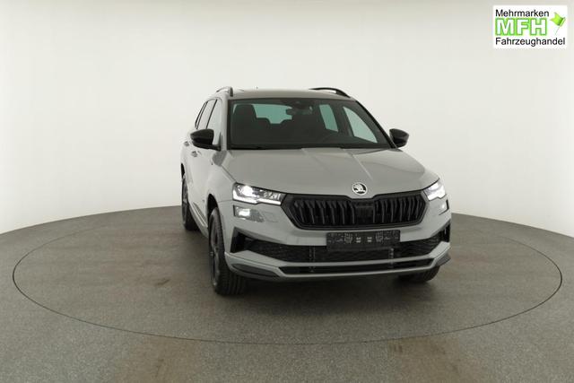 Skoda Karoq Sportline 4x4 2.0 TDI DSG Sportline, Pano, AHK, Navi, Matrix, AreaView, Side, Kamera, el. Klappe, FS-beheizbar, Winter 