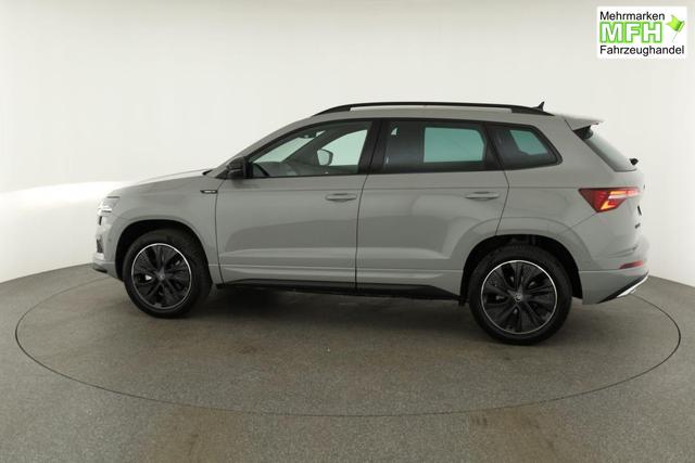 Skoda Karoq Sportline 4x4 2.0 TDI DSG Sportline, Pano, AHK, Navi, Matrix, AreaView, Side, Kamera, el. Klappe, FS-beheizbar, Winter 