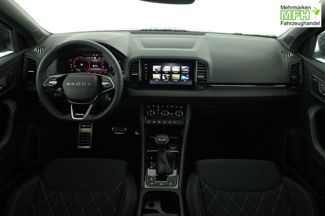 Skoda Karoq Sportline 4x4 2.0 TDI DSG Sportline, Pano, AHK, Navi, Matrix, AreaView, Side, Kamera, el. Klappe, FS-beheizbar, Winter 
