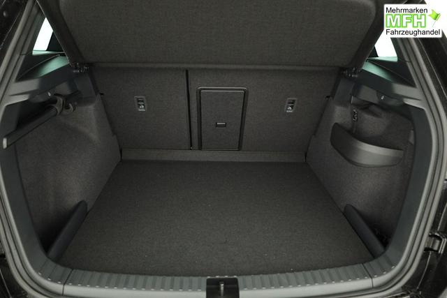 Skoda Karoq Sportline 4x4 2.0 TDI DSG Sportline, Pano, AHK, Navi, Matrix, AreaView, Side, Kamera, el. Klappe, FS-beheizbar, Winter 