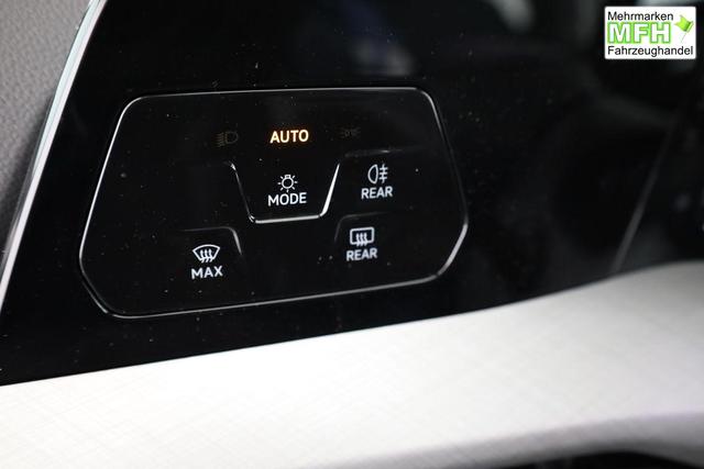 Volkswagen Golf Variant 1.5 TSI 110 kW Life VIII Life, AHK, easyOpen, Kamera, Winter, 3-J Garantie 