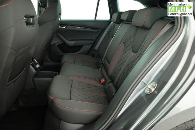 Skoda Octavia Combi 2.0 TSI 195 kW RS DSG, AHK, Navi, Matrix, Side, Winter, 5 J.-Garantie 