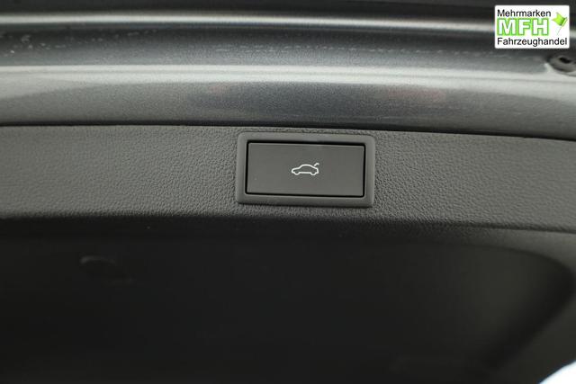 Skoda Octavia Combi 2.0 TSI 195 kW RS DSG, AHK, Navi, Matrix, Side, Winter, 5 J.-Garantie 