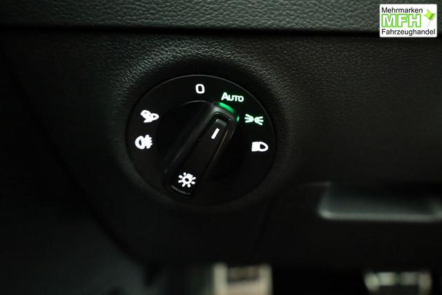 Skoda Karoq Sportline 4x4 2.0 TSI DSG Sportline, Pano, AHK, Navi, Matrix, Side, Winter, 5 J.-Garantie 