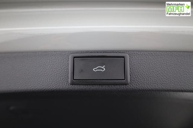Skoda Octavia Combi 2.0 TSI 195 kW RS DSG, Pano, Standheizung, AHK, Navi, Matrix, Sound, Side, Winter, 5 J.-Garantie 